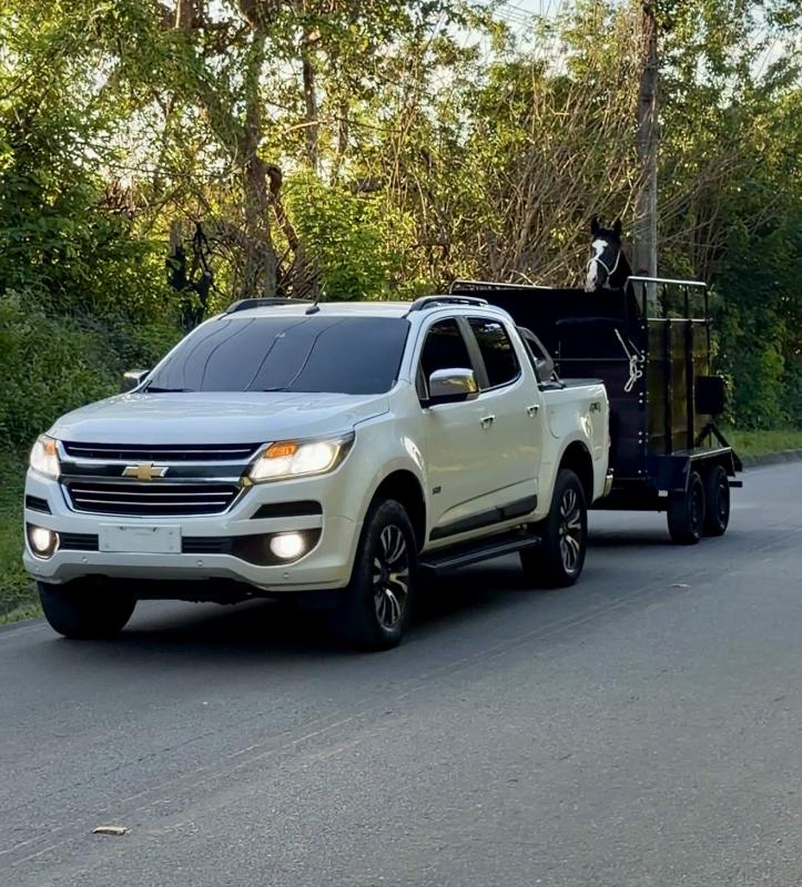 S10 LTZ + KIT VAQUEIRO GARANHÃO E TREILER